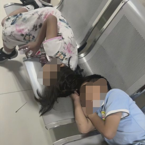 贵州习水多名小孩食用蛋糕店食品后上吐下泻入院治疗 当地政府要求家长删除相关视频