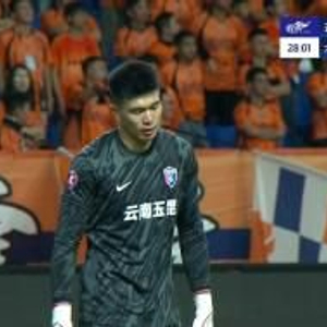 中超-云南玉昆1-1大连英博 马镇超巨失误佩尼亚破门奥斯卡扳平