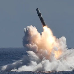 张思南：五天四射洲际导弹，美国人终究看懂了“九三阅兵”
