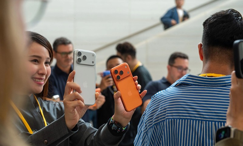 iPhone 17令苹果股价创新高,但华尔街仍有隐忧