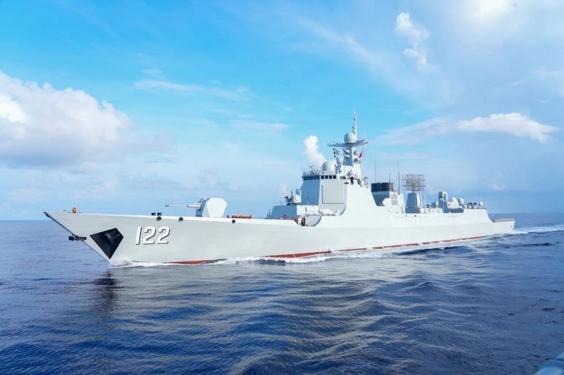 首次海上补给，成功！海军唐山舰、大庆舰、太湖舰奔赴亚丁湾