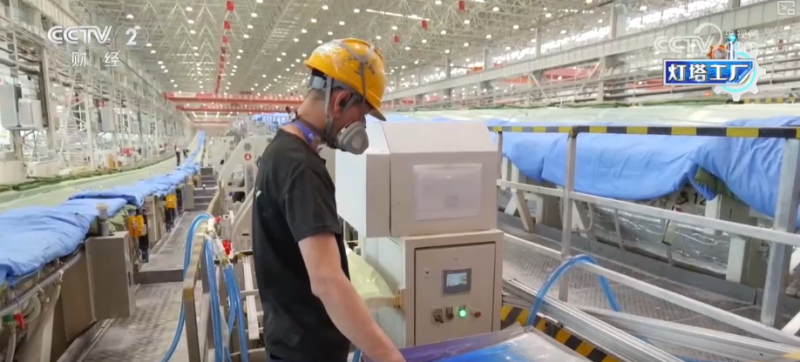 从“追赶者”向“领跑者”跃迁 “灯塔”之光照亮“中国智造”