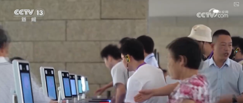 “潮”出消费新活力！文化IP跨界创新赋能传统文化全龄段“活态传承”