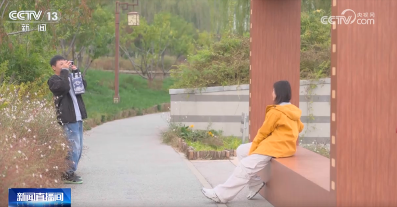 多场景联动打造“赏秋游”沉浸式新体验 “秋日经济”带火文旅消费新实践