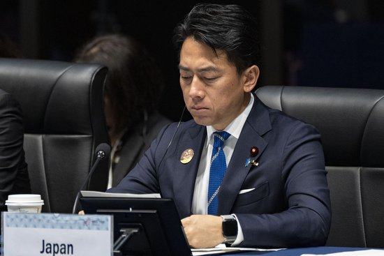 选情“三足鼎立” 日本自民党新总裁今日将揭晓