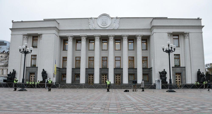 乌克兰议会批准向境外派遣乌武装部队的法案