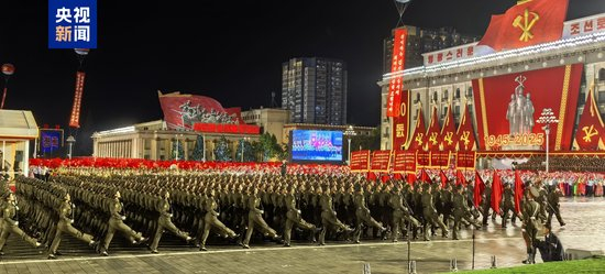 朝鲜举行阅兵式 庆祝朝鲜劳动党成立80周年