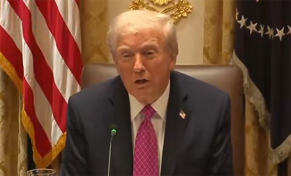 “特朗普转头问泽连斯基,你对俄美隧道项目怎么看?”