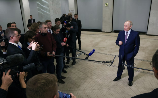 特朗普重返白宫后首次对俄制裁,普京称永远不会屈服于压力,分析师:明年石油或短缺