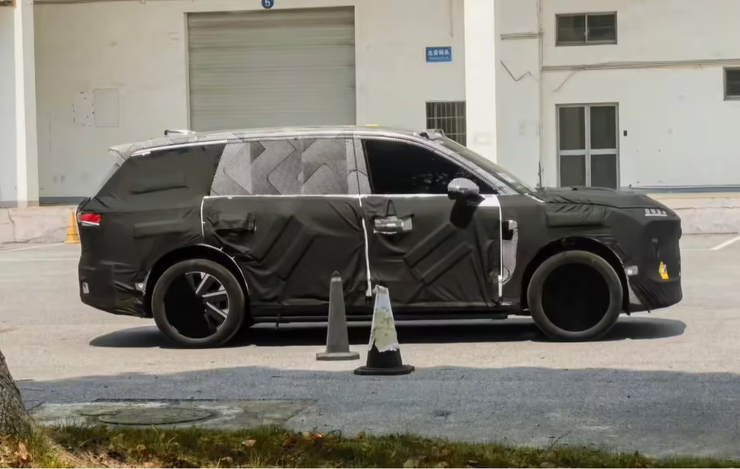 曝哈啰顺风车小程序驾照、行驶证免审,填假信息也能接单;大疆全景相机全球市占近50%;亚马逊计划裁员3万人丨雷峰早报