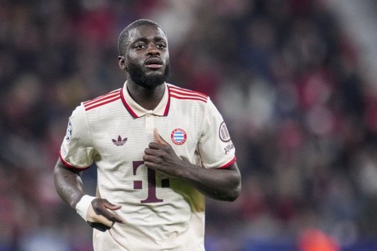 体图：于帕续约问题在于签字费分歧，拜仁具体询问格伊的情况