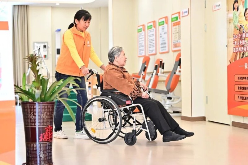 社保“第六险”是啥？破解近3亿老人面临的大难题