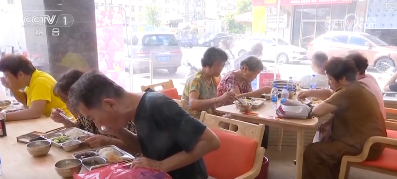 各地社区便民阵地上“新”服务 让民生实事落地有声、幸福生活可感可及