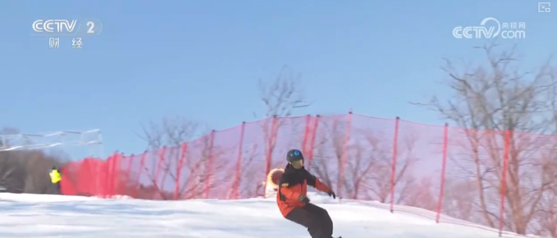 U型池、坡面障碍、追逐场地，上新！解锁新体验 多类型场地为新雪季蓄力