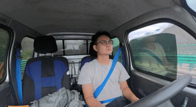 为修复这几个大字，他动用了一颗在轨卫星……