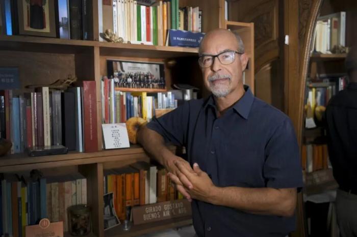 东西问・中国学丨阿根廷学者何广思：如何更好理解中国式现代化？