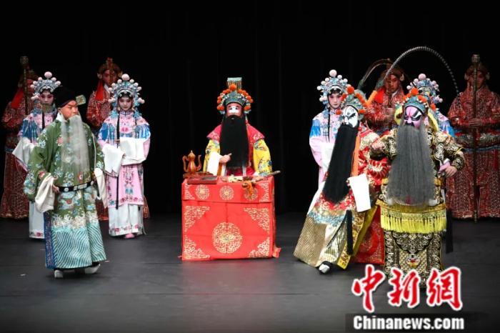 东西问・中国学丨杨慧林:“中国学”何以是“世界的”?