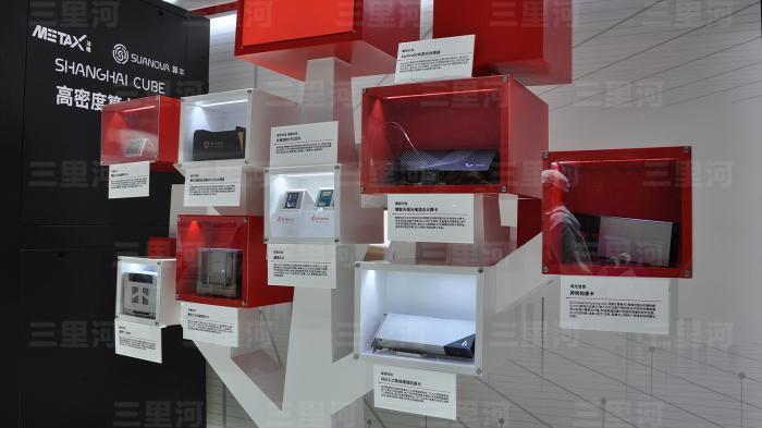 美企为封锁政策买单