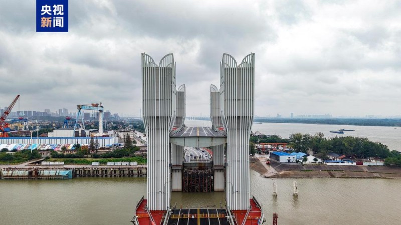 华中地区首座开启桥全线建成试通车