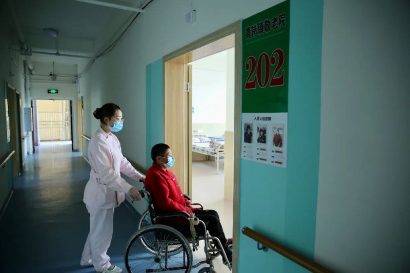 社保“第六险”是啥？破解近3亿老人面临的大难题
