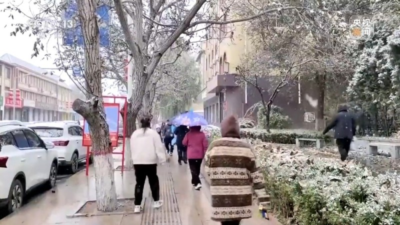 冷空气“赶进度” 推动华北多地提前入冬