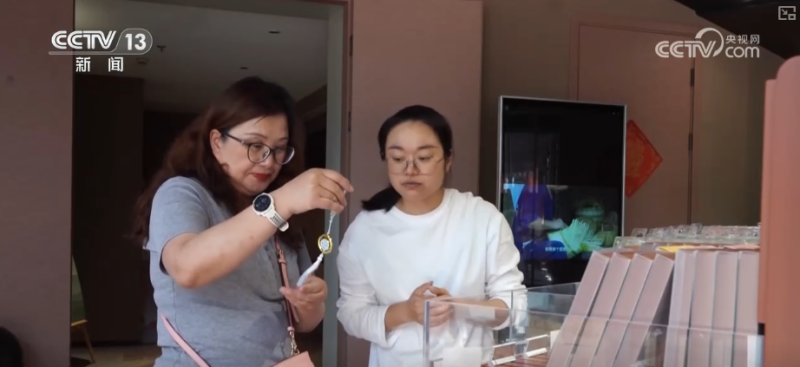 “潮”出消费新活力！文化IP跨界创新赋能传统文化全龄段“活态传承”