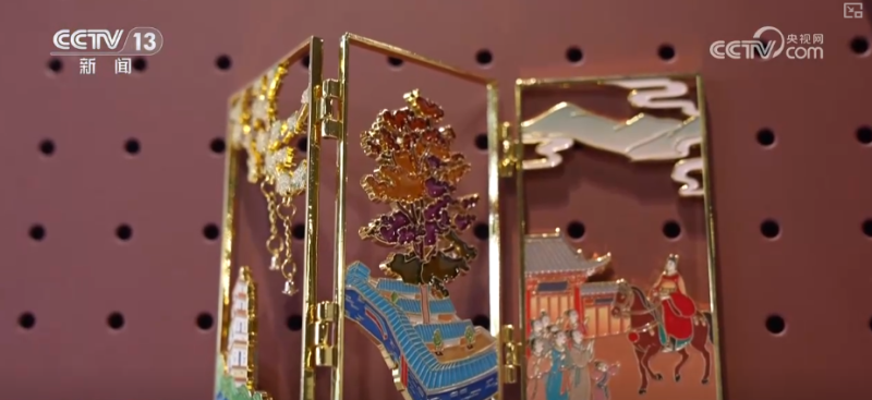 “潮”出消费新活力！文化IP跨界创新赋能传统文化全龄段“活态传承”