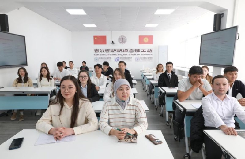 心相近丨赋能“她力量”，中国在行动