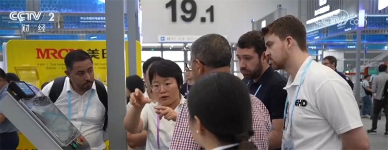 透过数据看“热度”  第138届广交会首期展览到会人数创同期历史新高