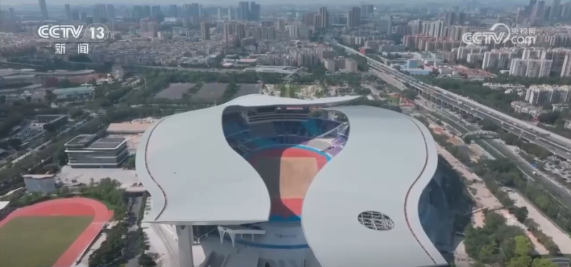 十五运会火炬传递科技感十足 无人驾驶+低空经济“牵手”体育盛会