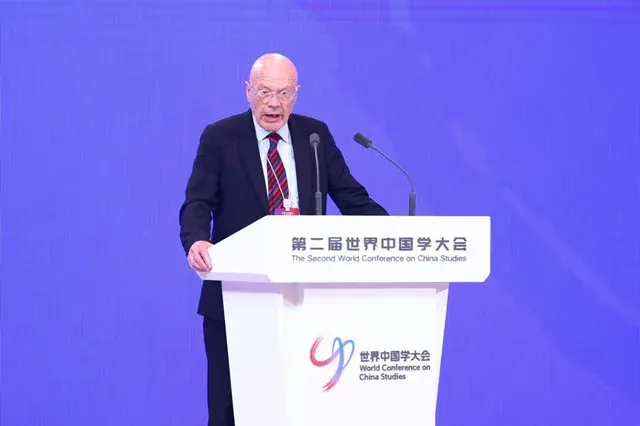 英国学者马丁・雅克：中国正以非常正确的方式应对当前世界乱局