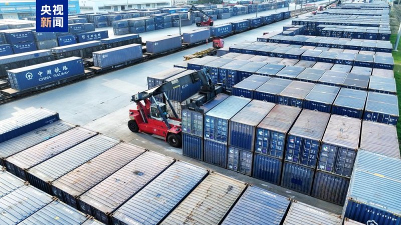 中老铁路运输货物突破7000万吨