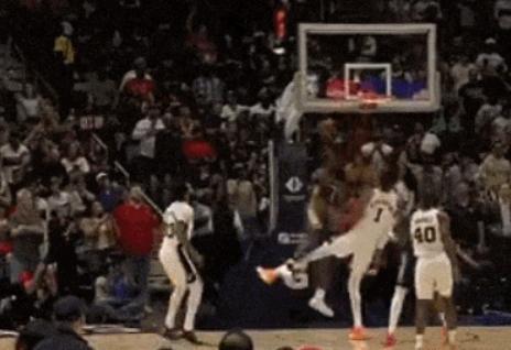 麻了麻了！锡安突发伤病！NBA又一球星倒下