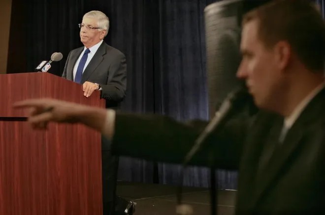 NBA再陷体育博彩丑闻,FBI逮捕教练球员涉比赛操控