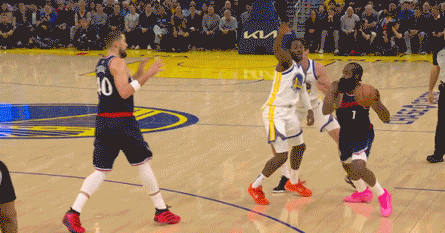 4罚98分！勇士大胜快船！休赛期总冠军，又成了NBA笑话