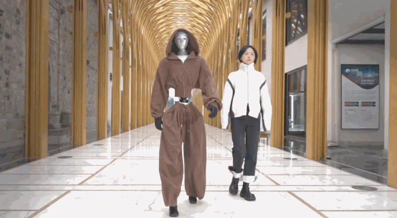 刚刚,宇树发布180cm仿生人形机器人!会跳芭蕾能打功夫,撞脸经典科幻片