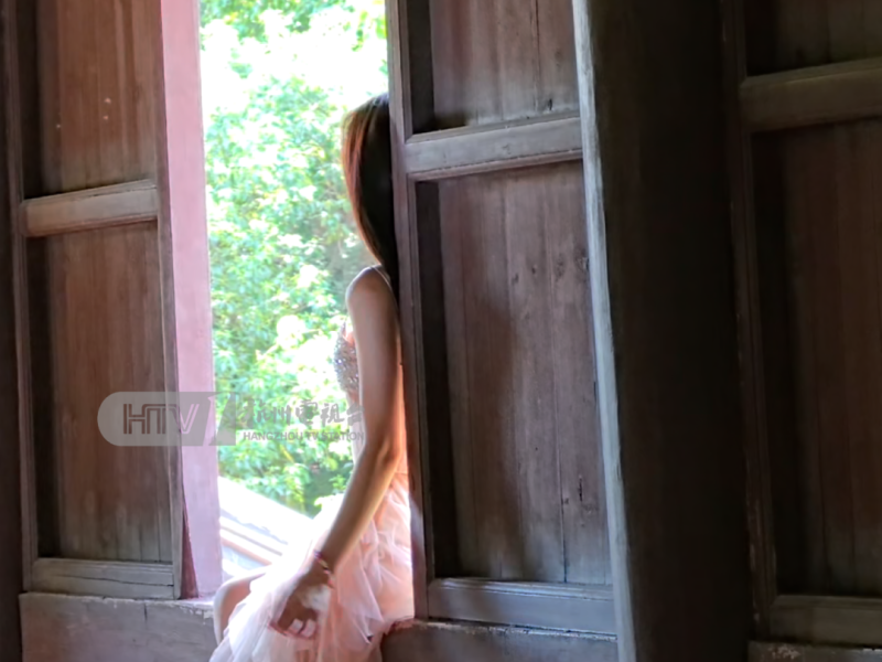 勿为追求“出片”涉足险境 收好这份拍照安全提示