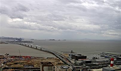 受台风“麦德姆”影响 澳门发出三号风球