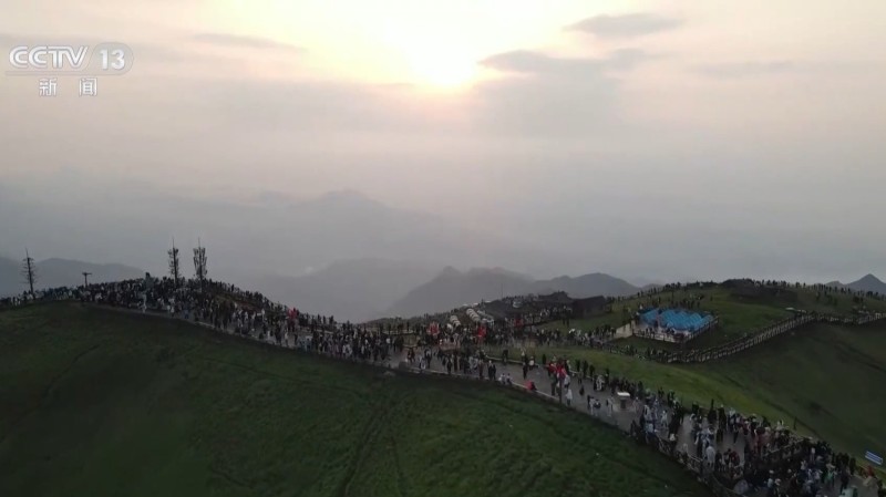 新闻周刊丨仅靠封禁远远不够 3.5亿探险爱好者的“安全之路”在哪里？