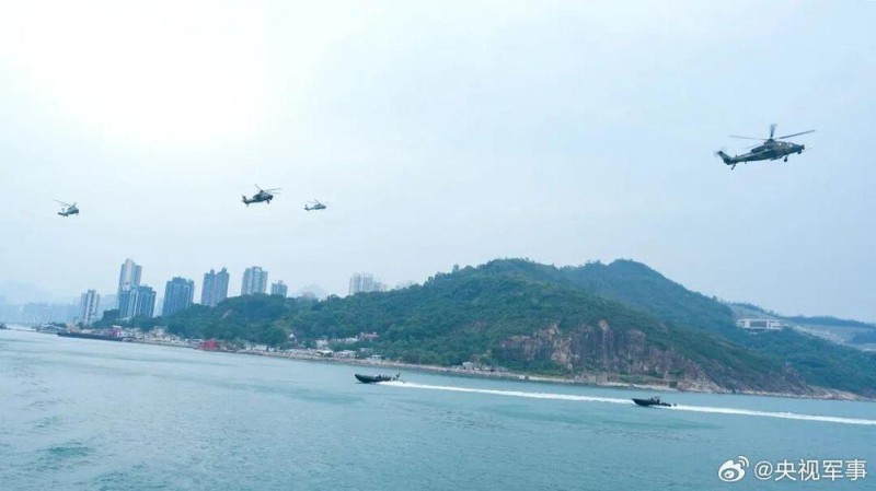 驻香港部队组织联合巡逻 锤炼应急反应、快速筹划等能力