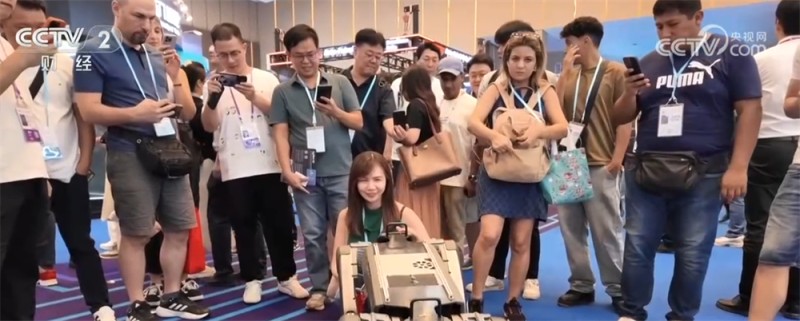透过数据看“热度”  第138届广交会首期展览到会人数创同期历史新高