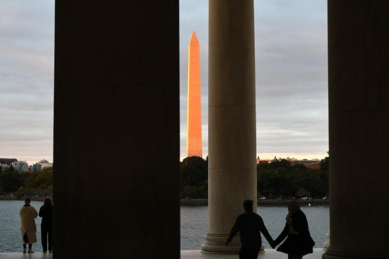 美国联邦政府“停摆”影响扩大 核安局、法院大量员工被迫休假