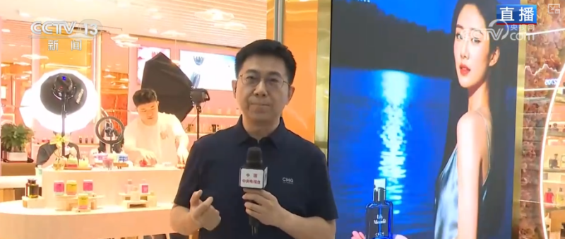 “AI商品发布”“AI翻译官”“AI视频创作”……AI赋能成为拓展国际贸易新引擎