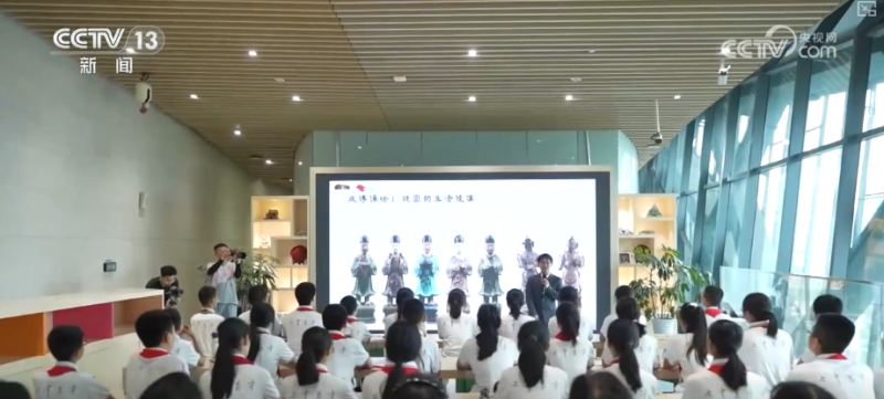 “潮”出消费新活力！文化IP跨界创新赋能传统文化全龄段“活态传承”