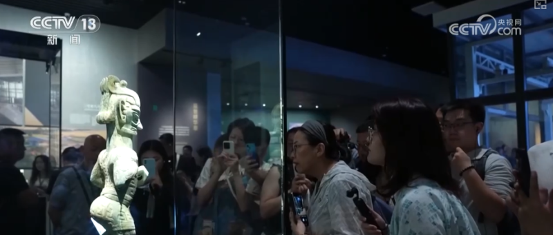 “潮”出消费新活力！文化IP跨界创新赋能传统文化全龄段“活态传承”