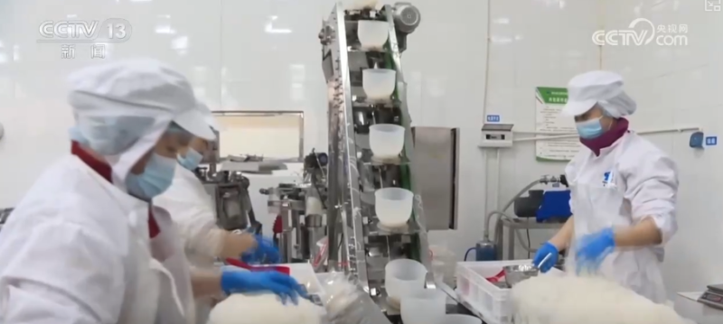 “土疙瘩”在创新中华丽转身为“中国新特产” 滋味千年幻化身形行销世界