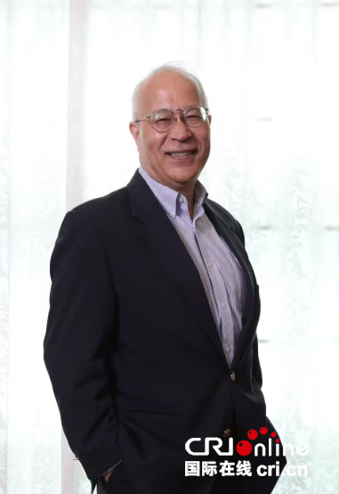 美国知名时事评论员:“十五五”规划生动体现中国的制度优势与不竭的内生动力