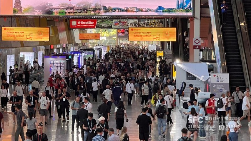 广交会向新：万企参展，全球赴约，客商纷纷“拥抱”中国科技