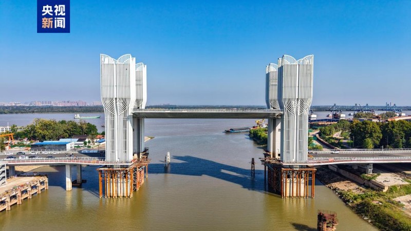 华中地区首座开启桥全线建成试通车