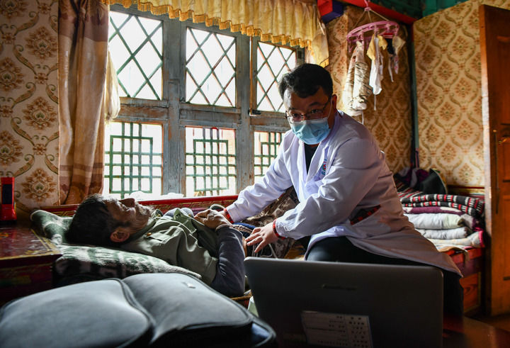 谱写传统与现代交融的华彩乐章――智库报告解析西藏的乡村发展与文化传承